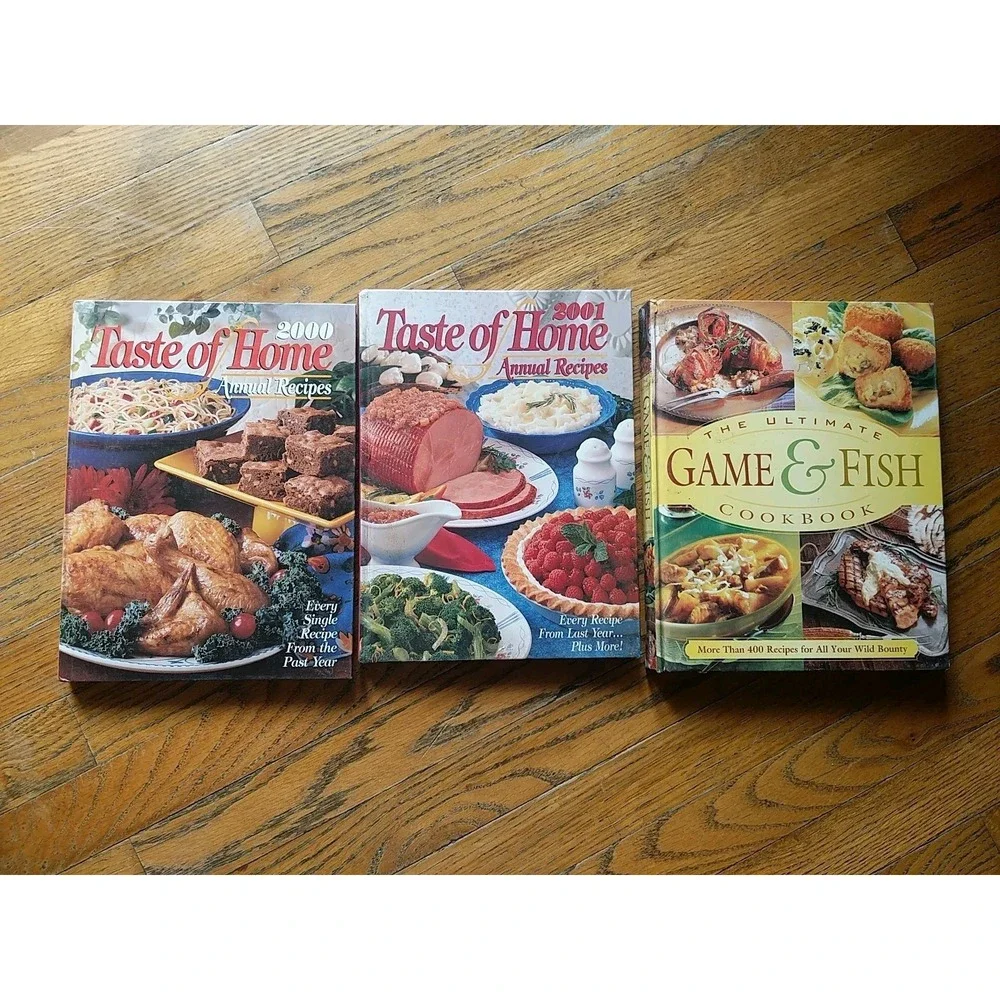 Lot Of 11 Cookbooks Spiral, Hard And‎ Soft Cover Dinner Desert Holiday Special